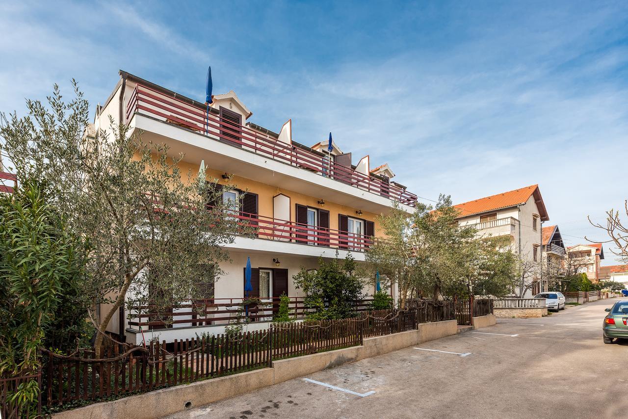 Apartments Boris Vodice Exteriör bild